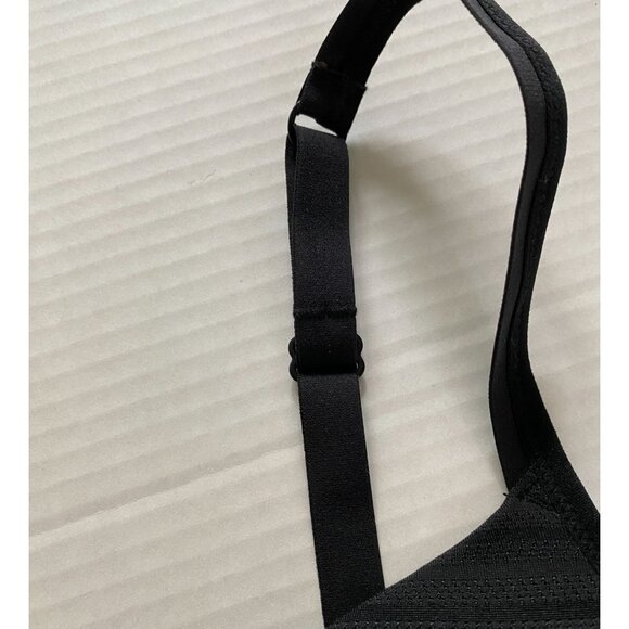 Warners Black Lightly Padded Underwire Bra With Adjustable Straps Size 38C - Picture 7 of 7